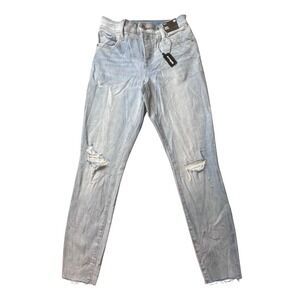 Express Jeans Women 6R Light‎ Blue Curvy Skinny Mid Rise Distressed Raw Hem NEW